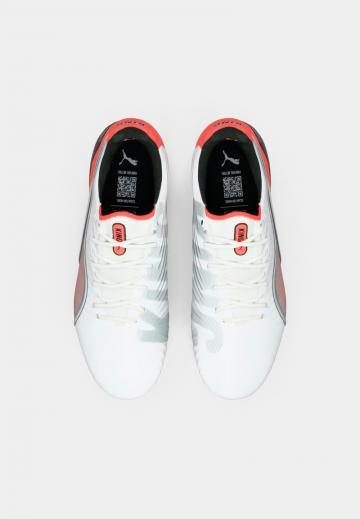 Футбольные бутсы