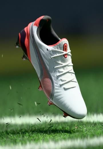 Футбольные бутсы