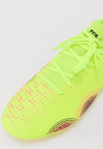 Футбольные бутсы