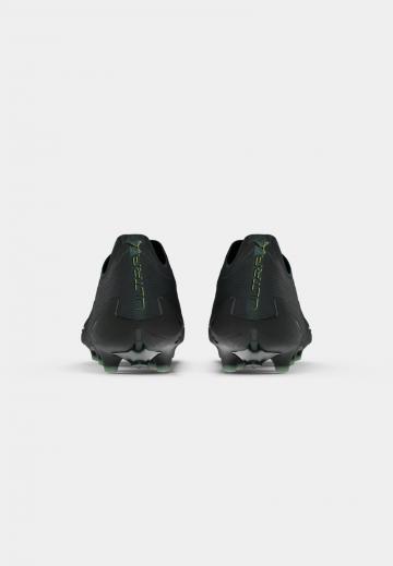 Футбольные бутсы