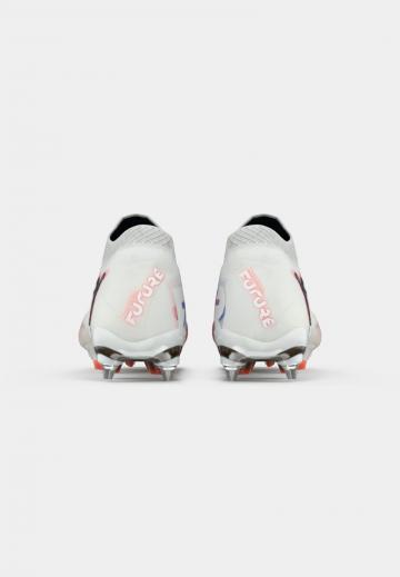 Футбольные бутсы