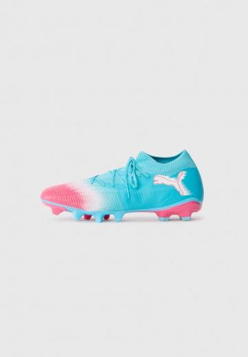 Футбольные бутсы