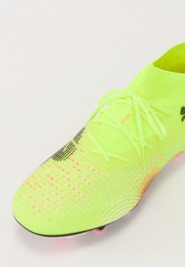 Футбольные бутсы