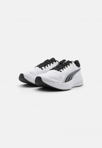 Беговые кроссовки