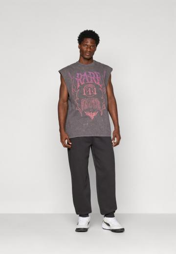 Спортивные штаны