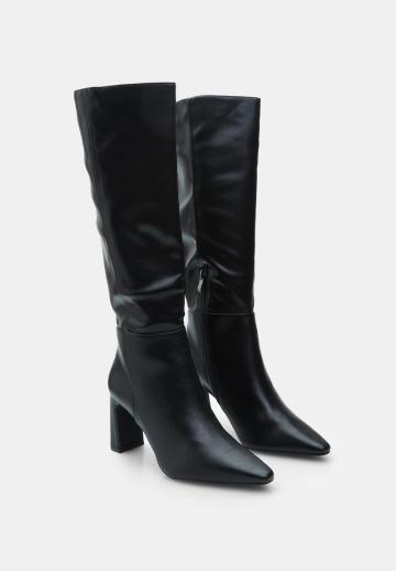 Высокие сапоги