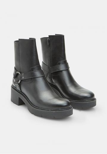 Полусапожки на платформе