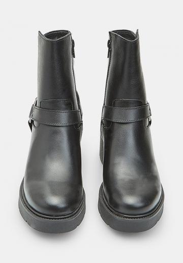 Полусапожки на платформе