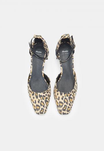 Туфли с ремешком