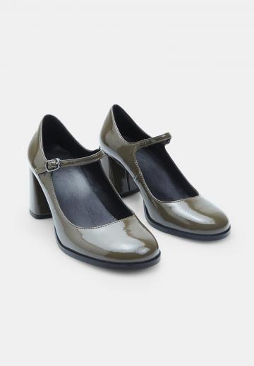 Туфли с ремешком