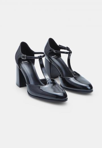 Туфли с ремешком