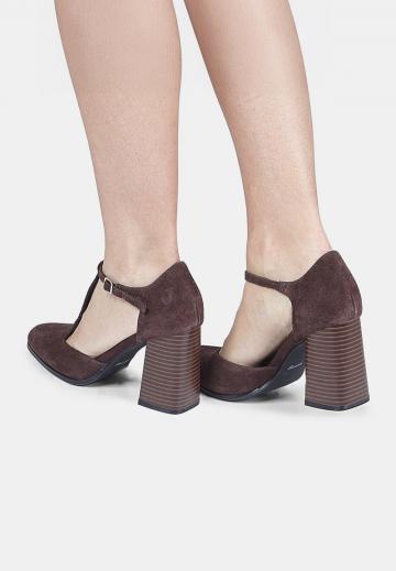 Туфли с ремешком