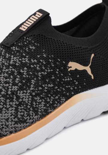 Тренировочные кроссовки