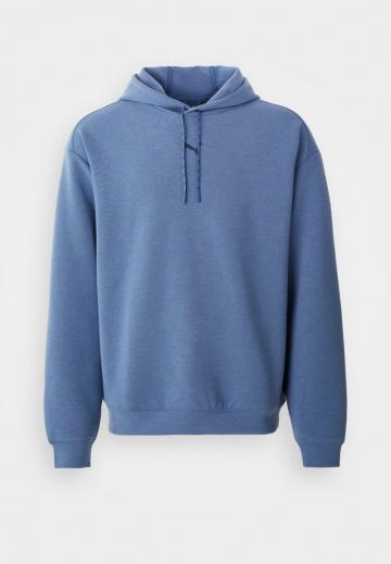 Спортивная кофта