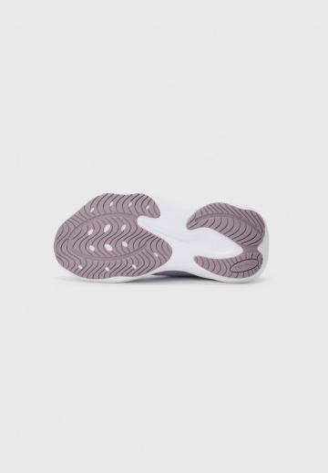 Тренировочные кроссовки