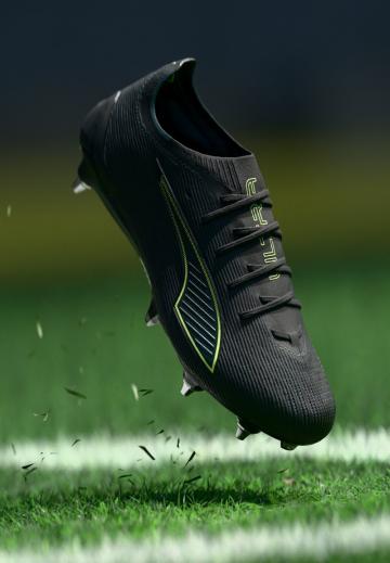 Футбольные бутсы