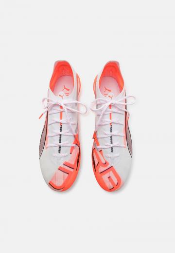 Футбольные бутсы