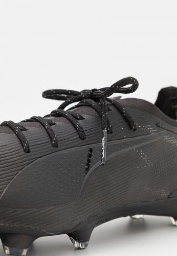 Футбольные бутсы