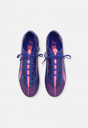 Футбольные бутсы