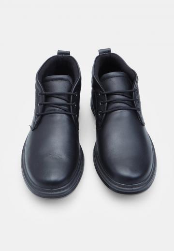 Ботинки на шнуровке