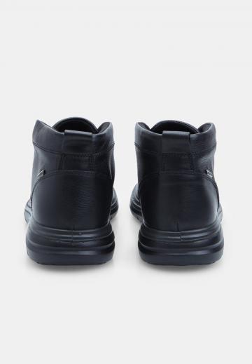 Ботинки на шнуровке