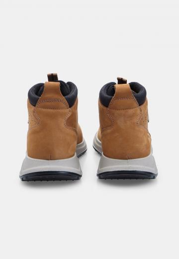 Ботинки на шнуровке