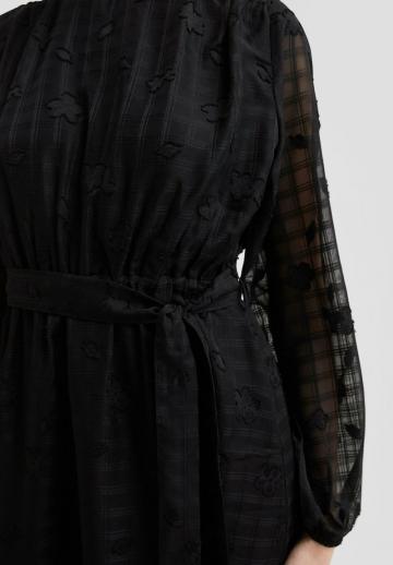 Короткое платье