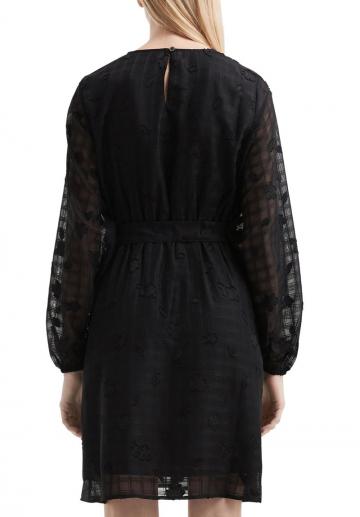 Короткое платье