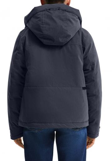 Куртка с накладнымит карманами