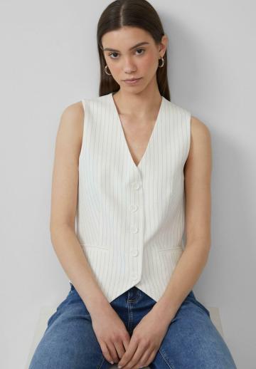 Джинсовая жилетка