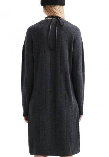 Вязаное платье