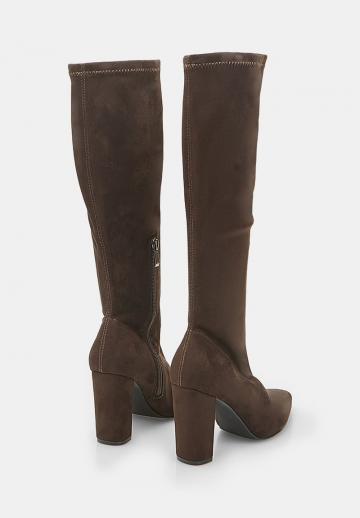 Высокие сапоги