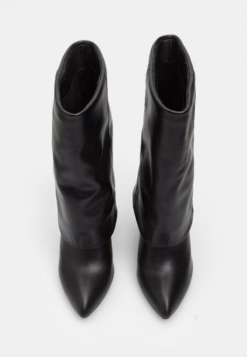 Полусапожки на высоком каблуке