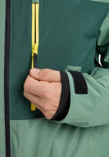 Сноубордическая куртка