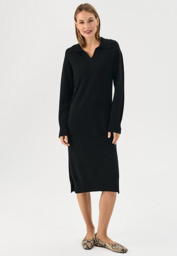 Вязаное платье