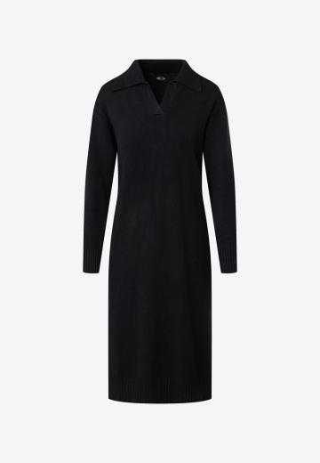 Вязаное платье