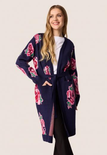 Длинный жилет