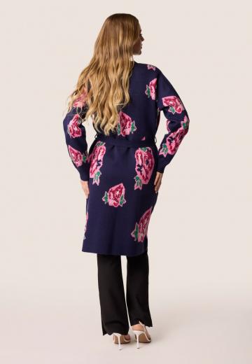 Длинный жилет