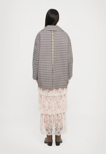 Шерстяное пальто