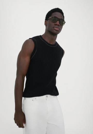 Свободные джинсы