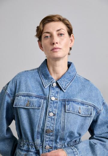 Джинсовая куртка