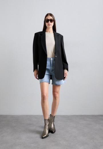 Длинный блейзер