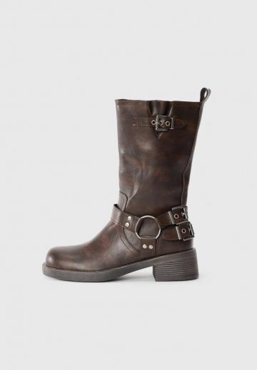 Ковбойские сапоги