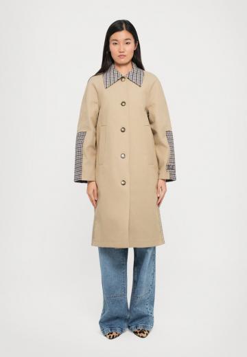 Шерстяное пальто