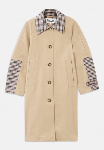 Шерстяное пальто