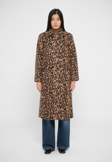 Шерстяное пальто