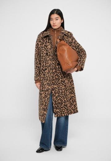 Шерстяное пальто