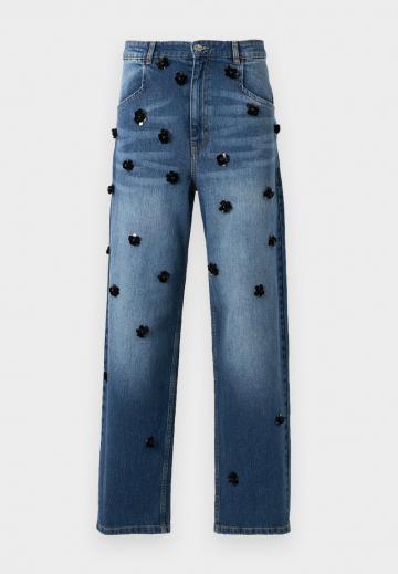 Джинсы бойфренда