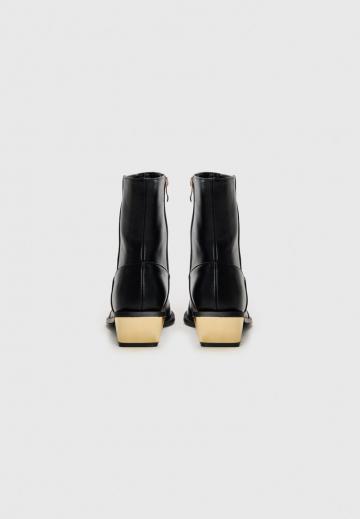 Ковбойские сапожки