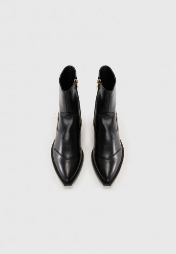 Ковбойские сапожки